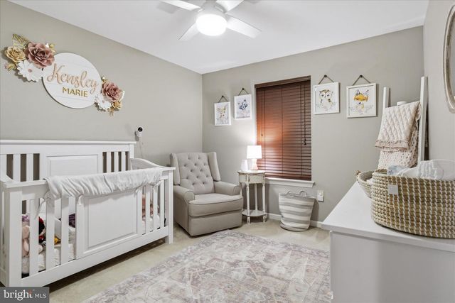 235 CEDAR RUN DR, York, PA 17404