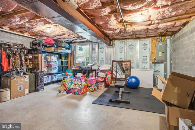 235 CEDAR RUN DR, York, PA 17404