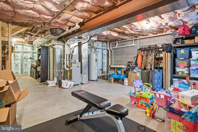 235 CEDAR RUN DR, York, PA 17404