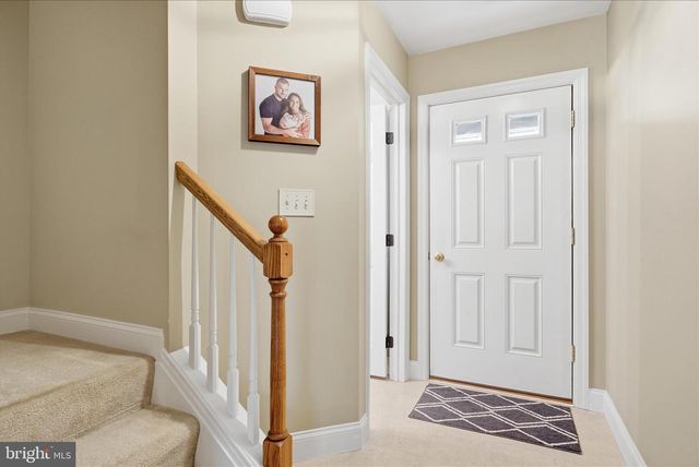 235 CEDAR RUN DR, York, PA 17404