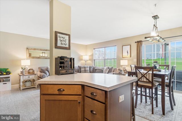 235 CEDAR RUN DR, York, PA 17404