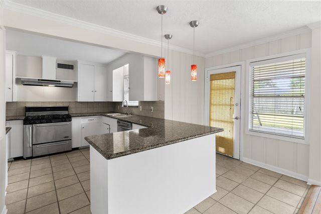 3023 Fairhope Street, Houston, TX 77025