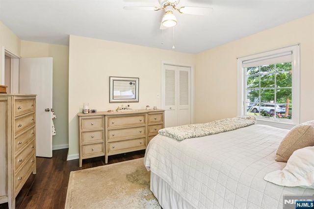 6 Garden Court, Ho-ho-kus, NJ 07423