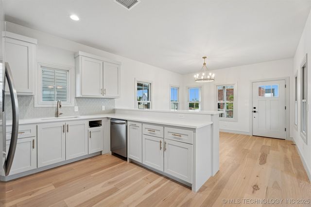 43 Lower Greenway, Carlton Landing, OK 74432