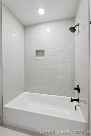 43 Lower Greenway, Carlton Landing, OK 74432