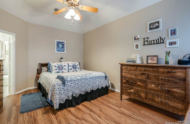 1642 SUNBLOSSOM CIR, New Braunfels, TX 78130