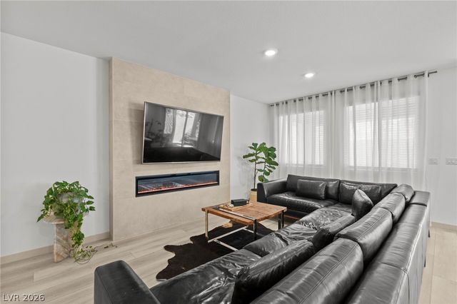 9935 Joshua Foothills Street, Las Vegas, NV 89178