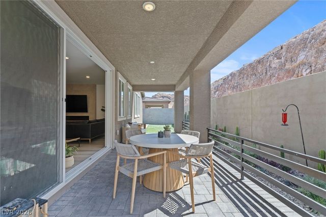 9935 Joshua Foothills Street, Las Vegas, NV 89178