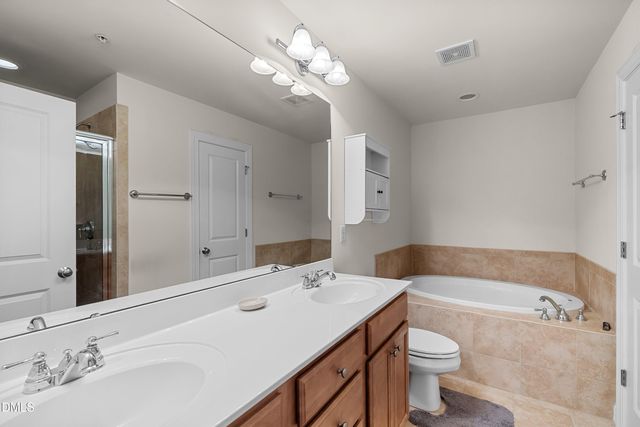 229 Rose Walk Lane, Carrboro, NC 27510