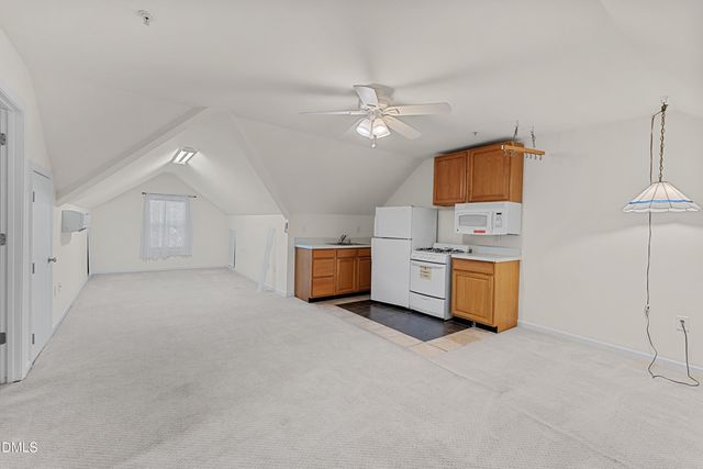 229 Rose Walk Lane, Carrboro, NC 27510