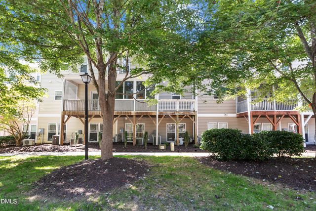 229 Rose Walk Lane, Carrboro, NC 27510