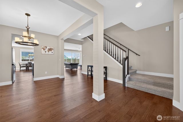 438 Riley Court E, Enumclaw, WA 98022