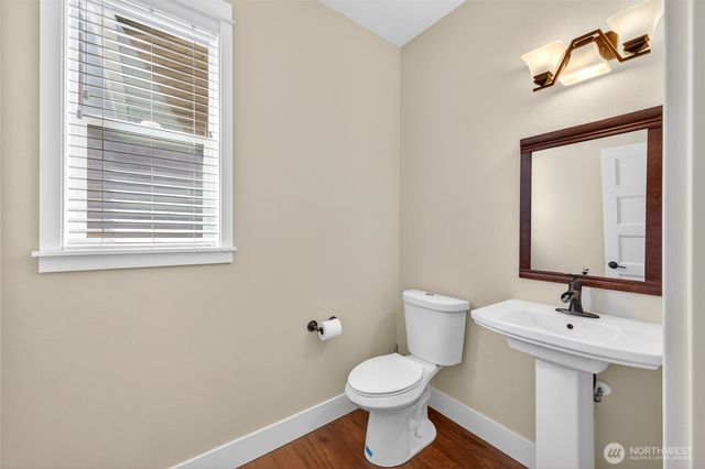 438 Riley Court E, Enumclaw, WA 98022