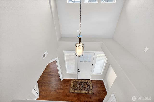 438 Riley Court E, Enumclaw, WA 98022