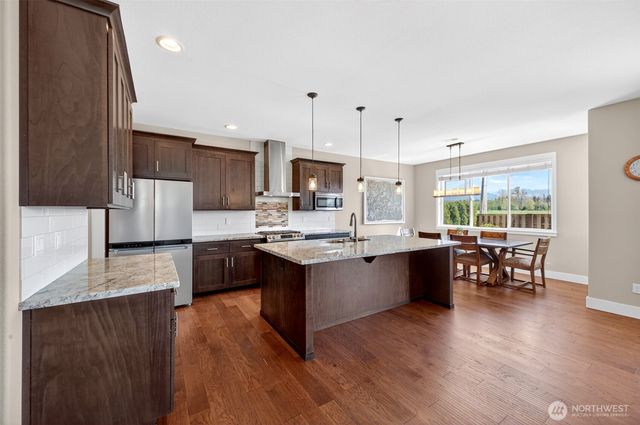 438 Riley Court E, Enumclaw, WA 98022
