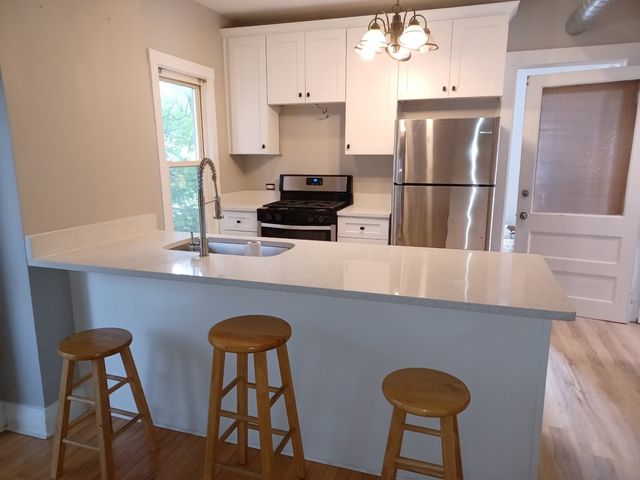 217 Des Plaines Avenue 1, Forest Park, IL 60130