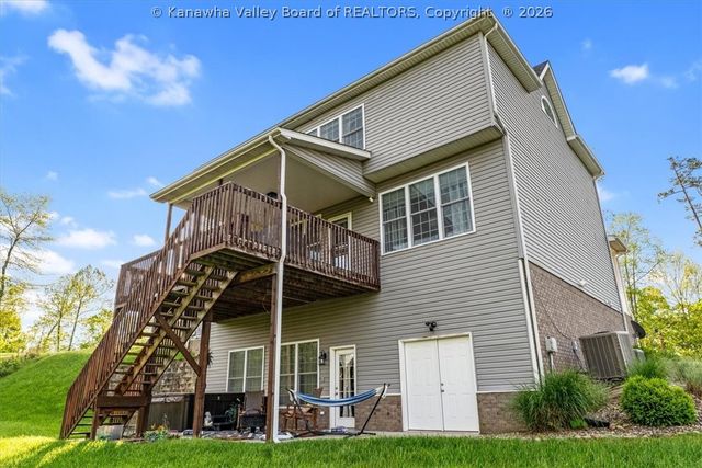 658 Mountain Highland Ridge, South Charleston, WV 25309