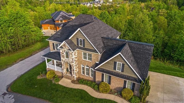 658 Mountain Highland Ridge, South Charleston, WV 25309