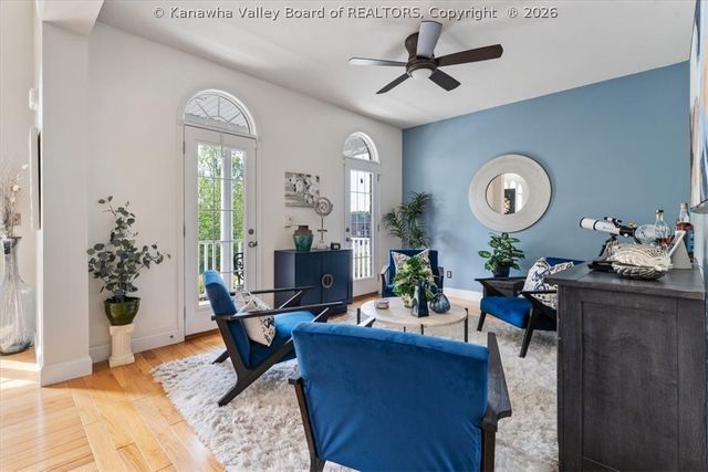 658 Mountain Highland Ridge, South Charleston, WV 25309