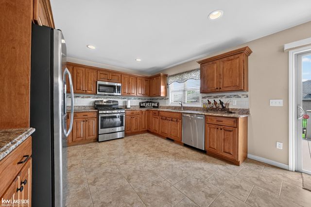 18508 Opal Drive, Macomb Twp, MI 48042