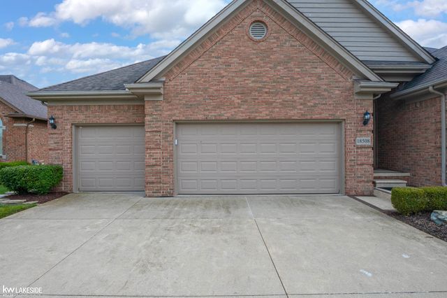 18508 Opal Drive, Macomb Twp, MI 48042
