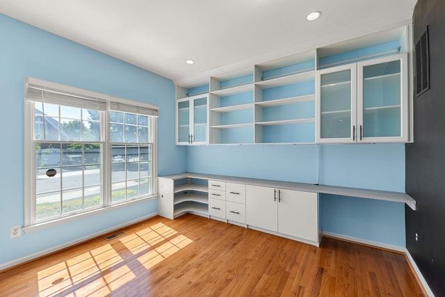 22561 HOWARDSVILLE WOODS CT, Ashburn, VA 20148