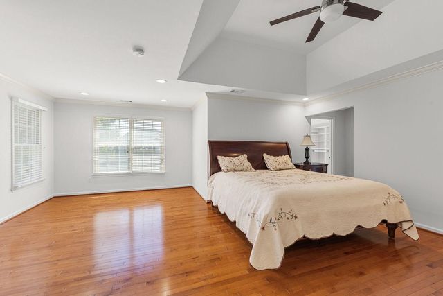 22561 HOWARDSVILLE WOODS CT, Ashburn, VA 20148