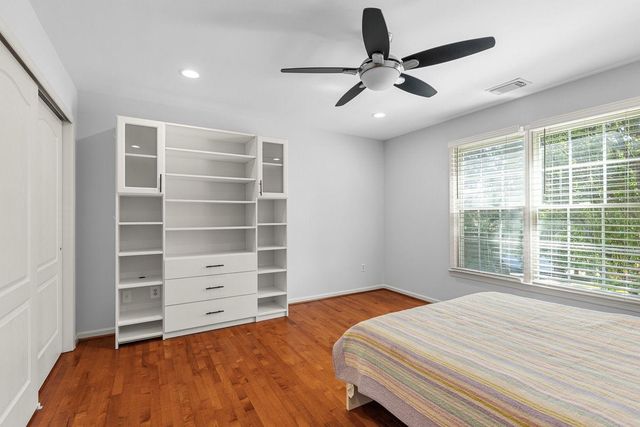22561 HOWARDSVILLE WOODS CT, Ashburn, VA 20148