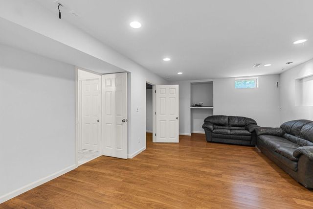 22561 HOWARDSVILLE WOODS CT, Ashburn, VA 20148