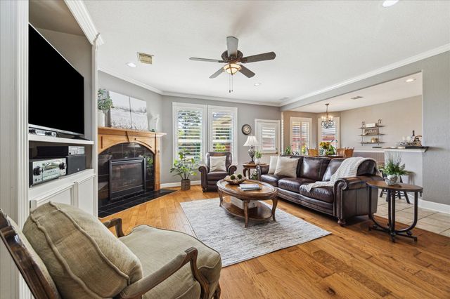 8206 Shoregrove Drive, Humble, TX 77346