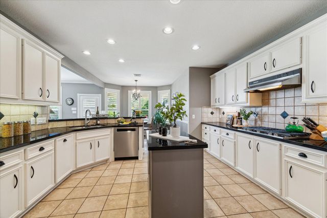 8206 Shoregrove Drive, Humble, TX 77346