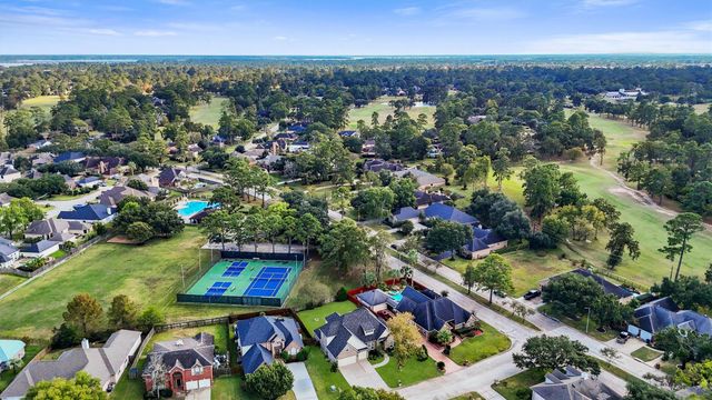 8206 Shoregrove Drive, Humble, TX 77346