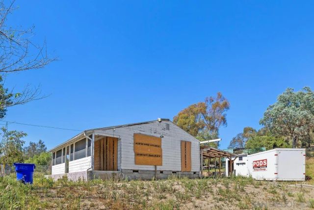 2175 Bluebird St, San Diego, CA 92114