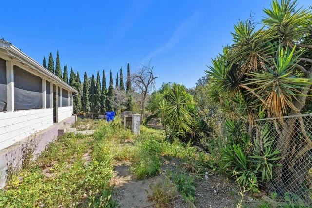 2175 Bluebird St, San Diego, CA 92114