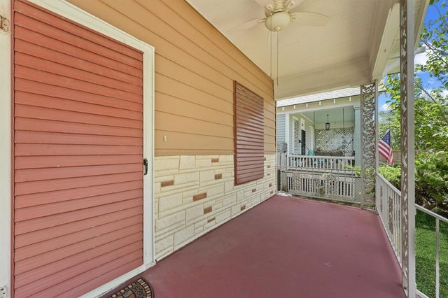 2212 32nd Street, Galveston, TX 77550