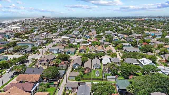 2212 32nd Street, Galveston, TX 77550