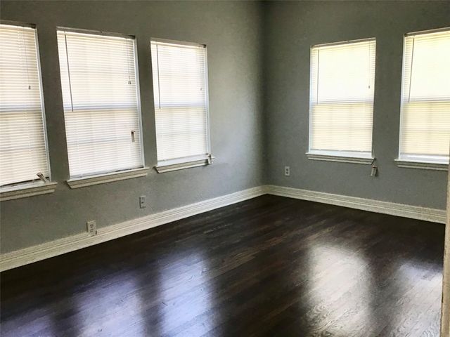 5530 Truett Street, Houston, TX 77023