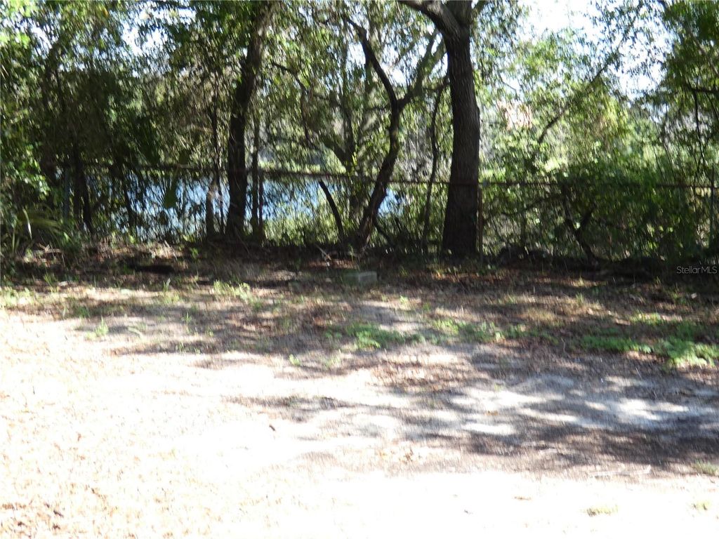 Image 18 of property listing at 4410 E 25TH AVENUE, Tampa, FL 33605