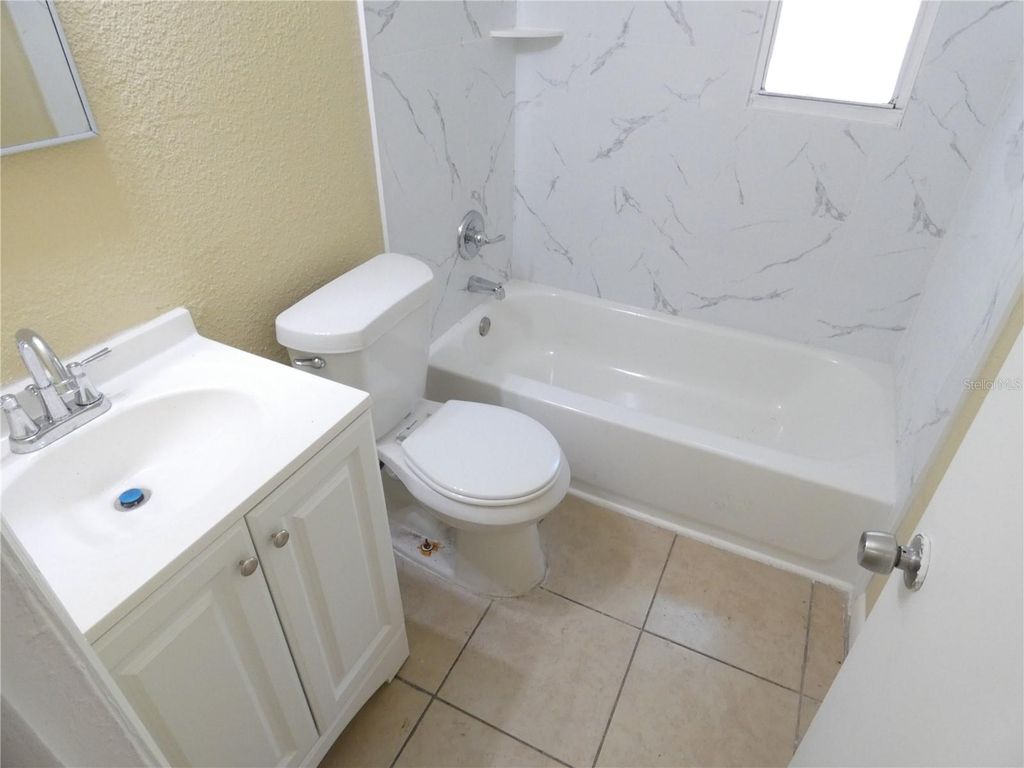 Image 32 of property listing at 4410 E 25TH AVENUE, Tampa, FL 33605
