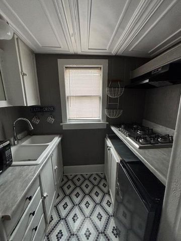 1420 Clinton Street, Muskegon, MI 49442