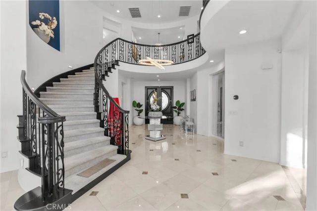 20366 Via Galileo, Porter Ranch, CA 91326