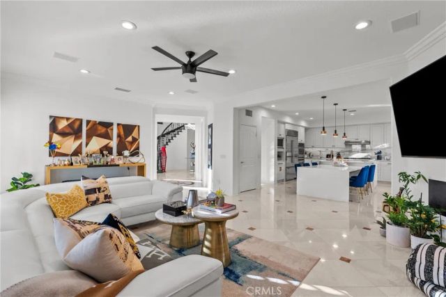 20366 Via Galileo, Porter Ranch, CA 91326