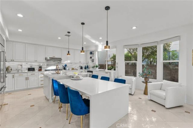 20366 Via Galileo, Porter Ranch, CA 91326