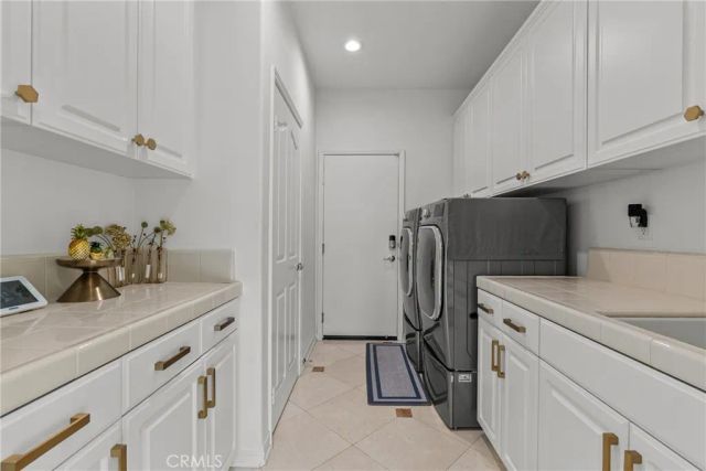 20366 Via Galileo, Porter Ranch, CA 91326