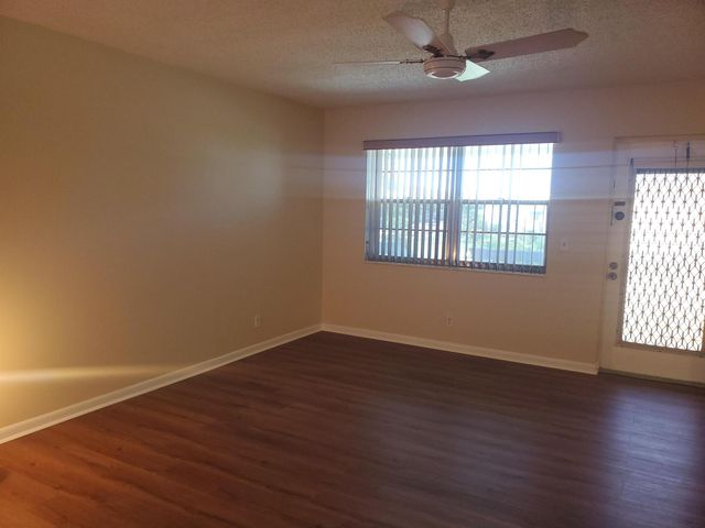 182 Farnham H, Deerfield Beach, FL 33442