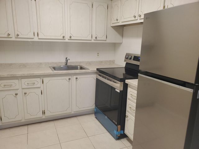 182 Farnham H, Deerfield Beach, FL 33442