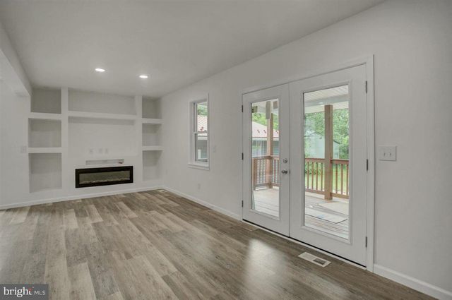 8179 LINCOLN WAY EAST, Fayetteville, PA 17222