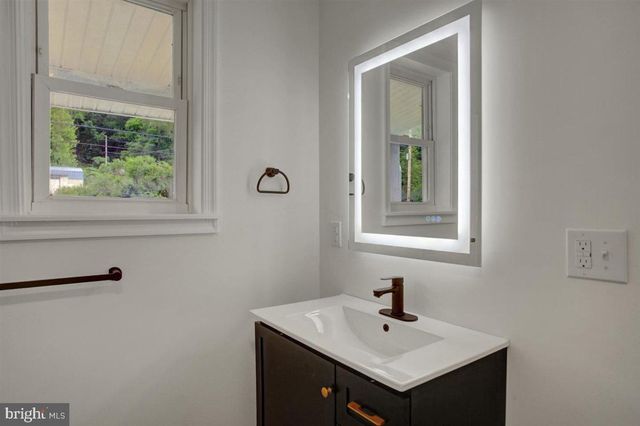8179 LINCOLN WAY EAST, Fayetteville, PA 17222