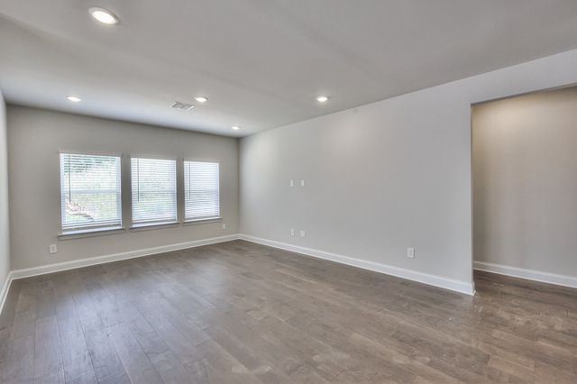 430 Long Dr, Smyrna, TN 37167