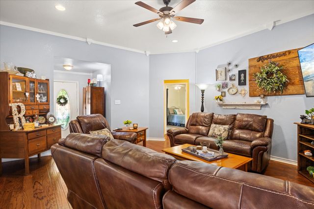 3000 Karen Way, Granbury, TX 76049